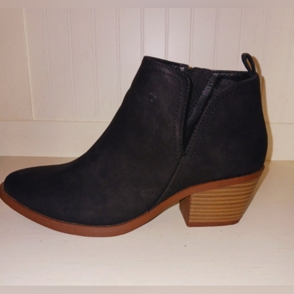 NEW! Emery Rose Ankle Boots